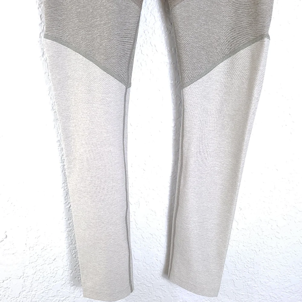 OUTDOOR VOICES Tri-Tone 7/8 Leggings Cream - Picture 5 of 8